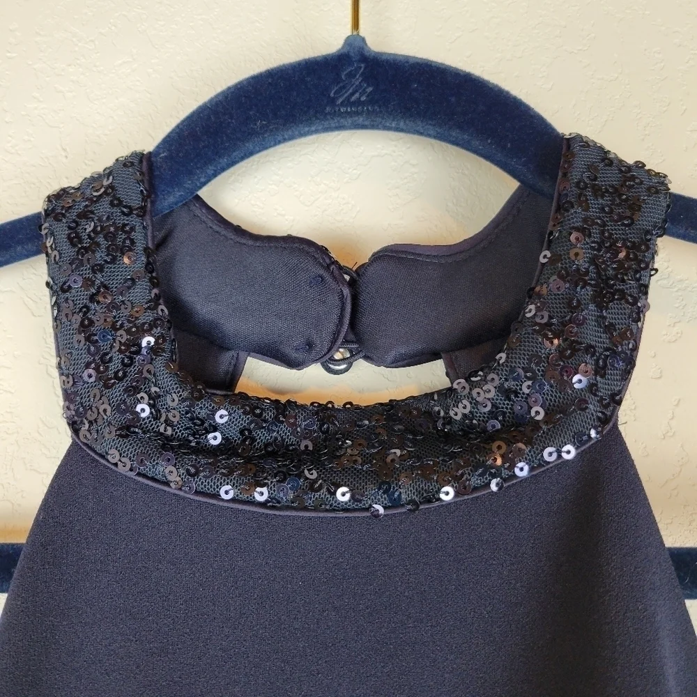 NWT Vince Camuto Sequined Embellished Halter Column Gown in Navy Size 4 - Picture 6 of 12
